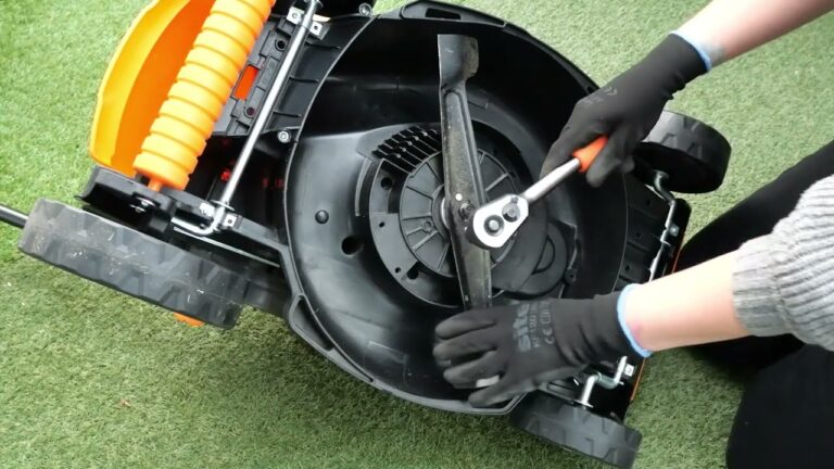 How to Remove Lawn Mower Blade